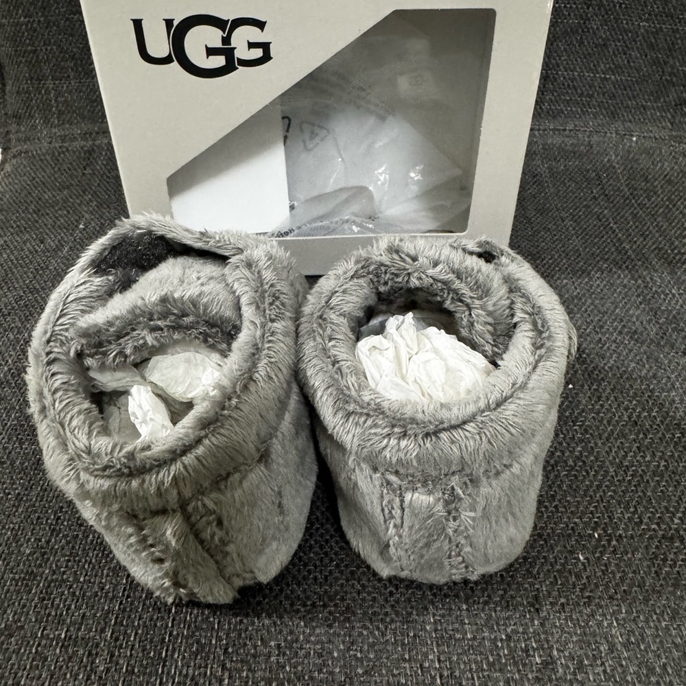UGG Charcoal Baby Booties - Picture 6 of 8